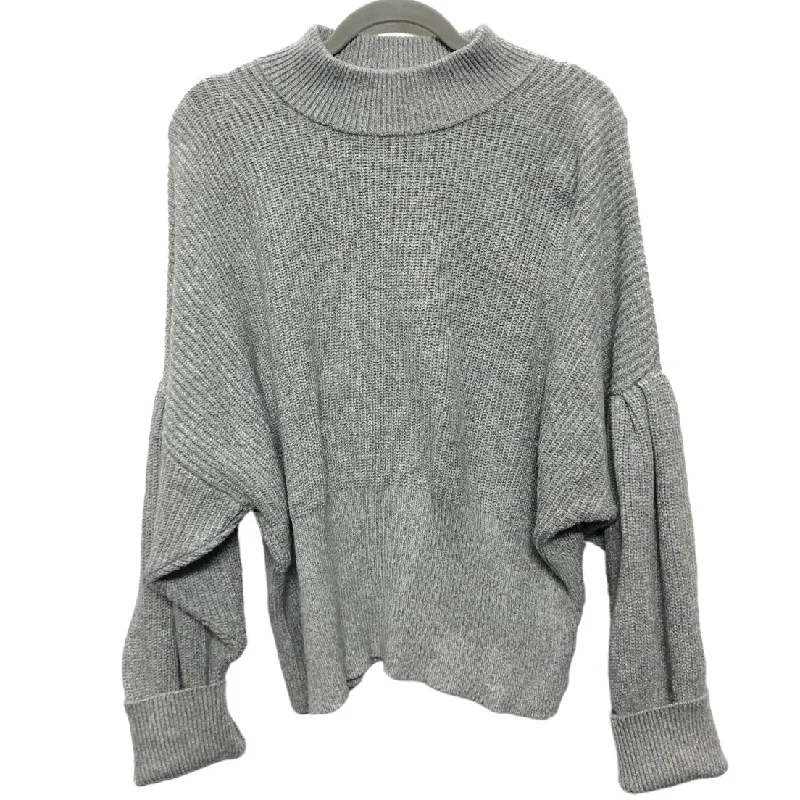 Sweater By Express In Grey, Size: Xl