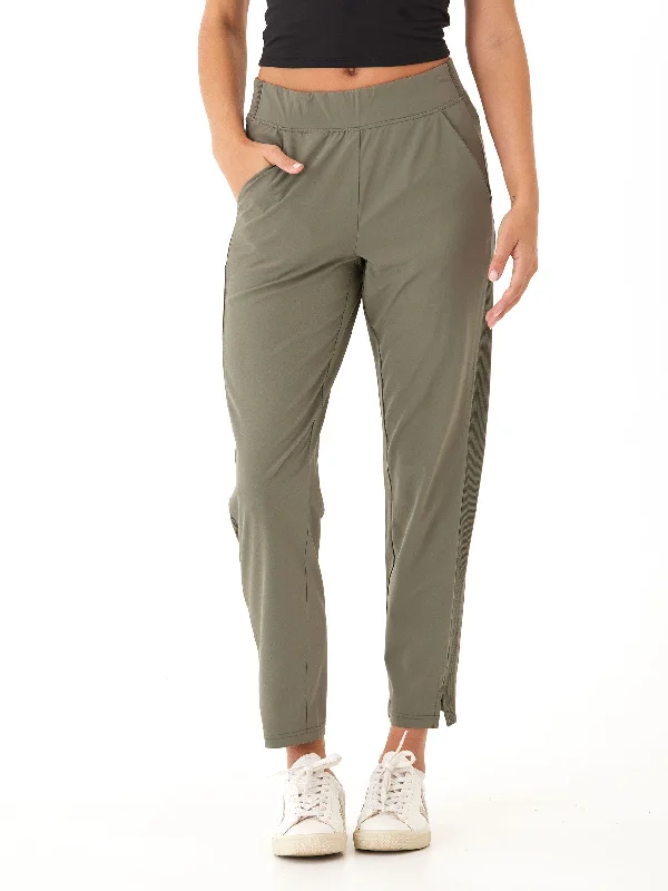 Leticia Performance Rib Mix Pant